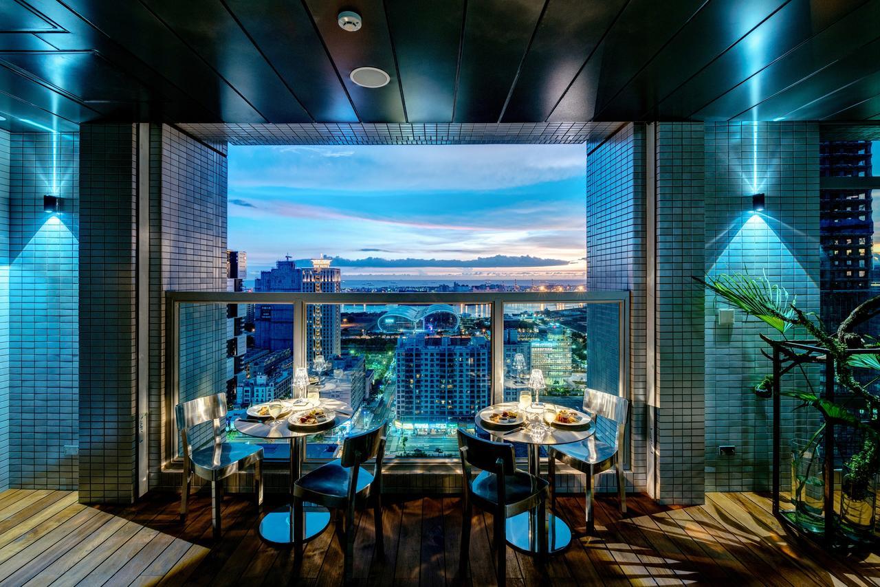 Silks Club Hotel Kaohsiung Exterior photo View from the restaurant
